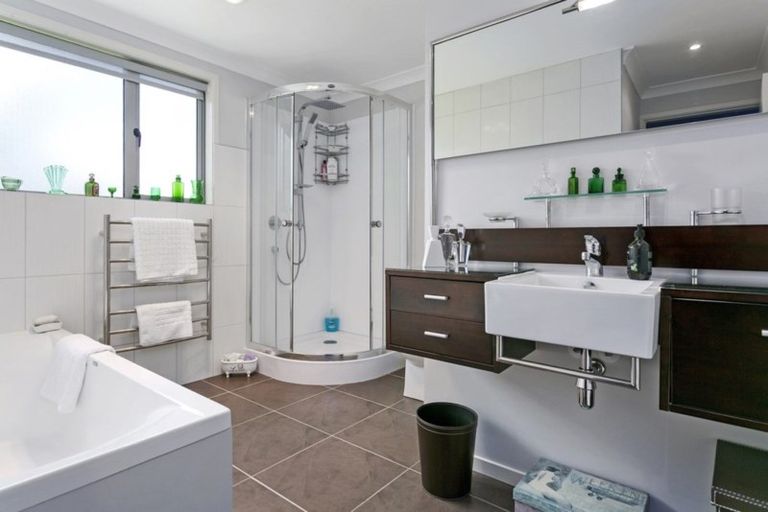 Photo of property in 40a Clare Street, Cambridge, 3434