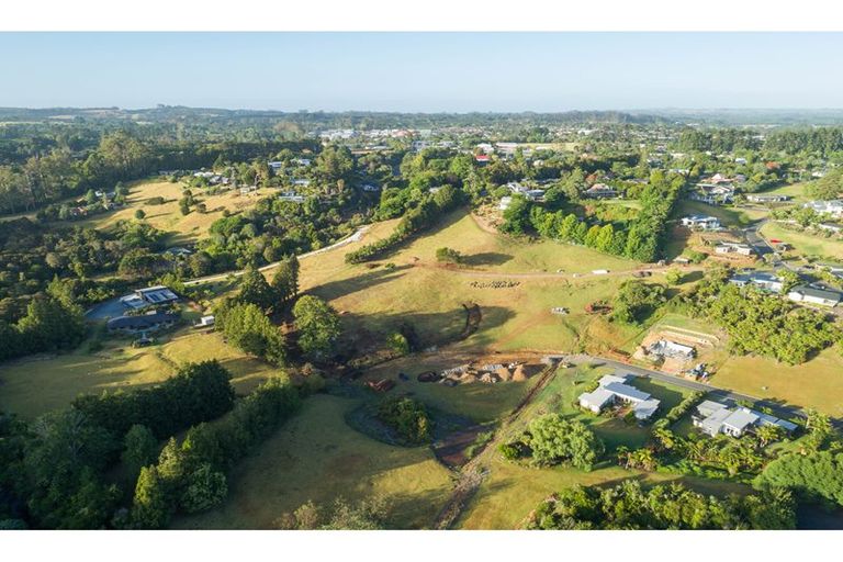 Photo of property in 10 Alderton Drive, Kerikeri, 0230