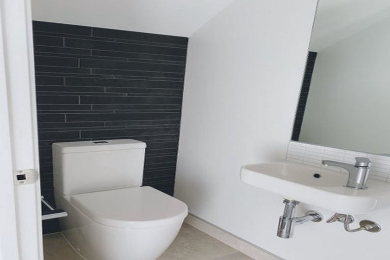 Photo of property in 10 Awamarino Way, Westgate, Auckland, 0614