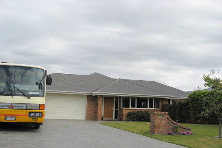 Photo of property in 2 Mclean Place, Woodend, 7610