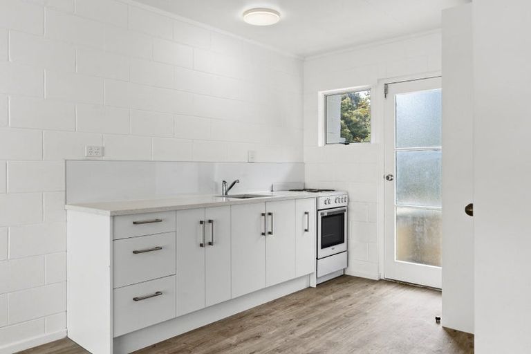 Photo of property in 2/89 Glenpark Avenue, Frankleigh Park, New Plymouth, 4310