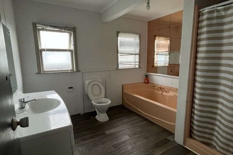 Photo of property in 9 Breckons Avenue, Nawton, Hamilton, 3200