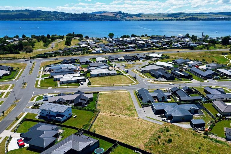 Photo of property in 6 Tuapapa Road, Wharewaka, Taupo, 3330