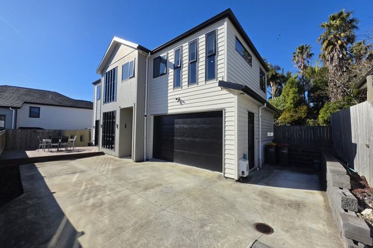Photo of property in 23 Francesco Drive, Karaka, Papakura, 2113