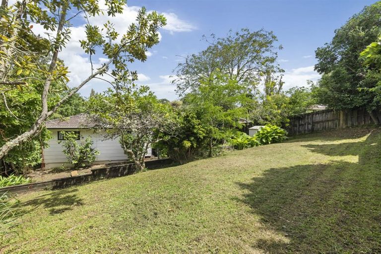 Photo of property in 21 Topliss Drive, Northcross, Auckland, 0632