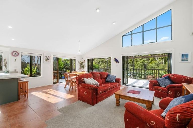 Photo of property in 80 Landing Drive, Albany, Auckland, 0632