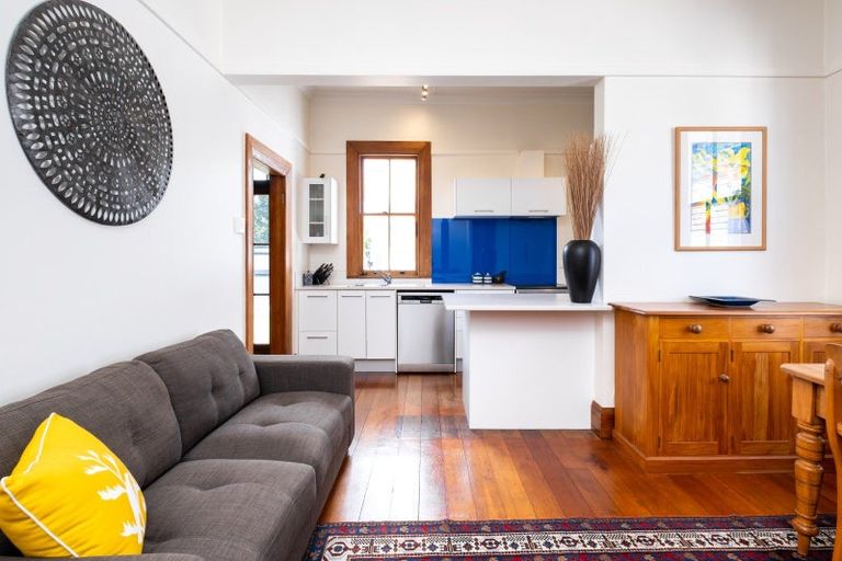 Photo of property in 39 Nelson Crescent, Napier South, Napier, 4110