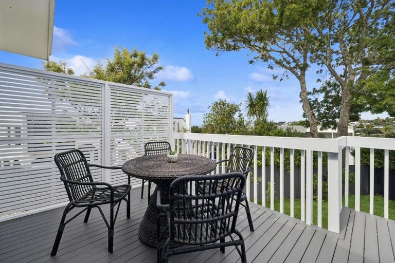 Photo of property in 24 Salem Place, Torbay, Auckland, 0630