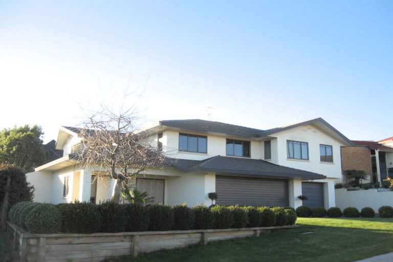 Photo of property in 5 Oakmont Place, Rototuna, Hamilton, 3210