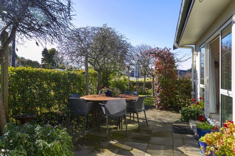 Photo of property in 1 Noumea Drive, Rangatira Park, Taupo, 3330