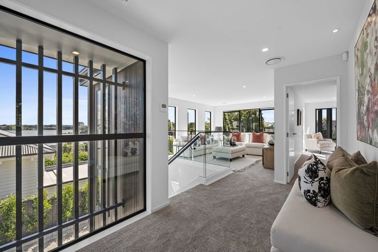 Photo of property in 12a Eric Price Avenue, Takapuna, Auckland, 0620