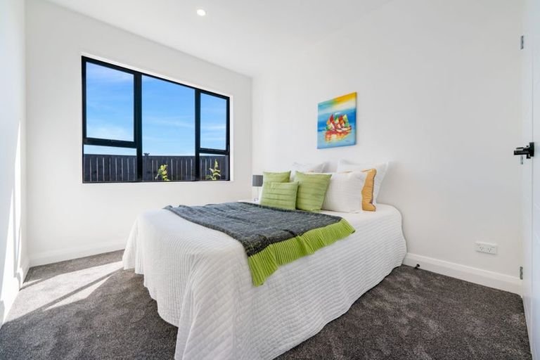 Photo of property in 14 Emerald Avenue, Rosehill, Papakura, 2113