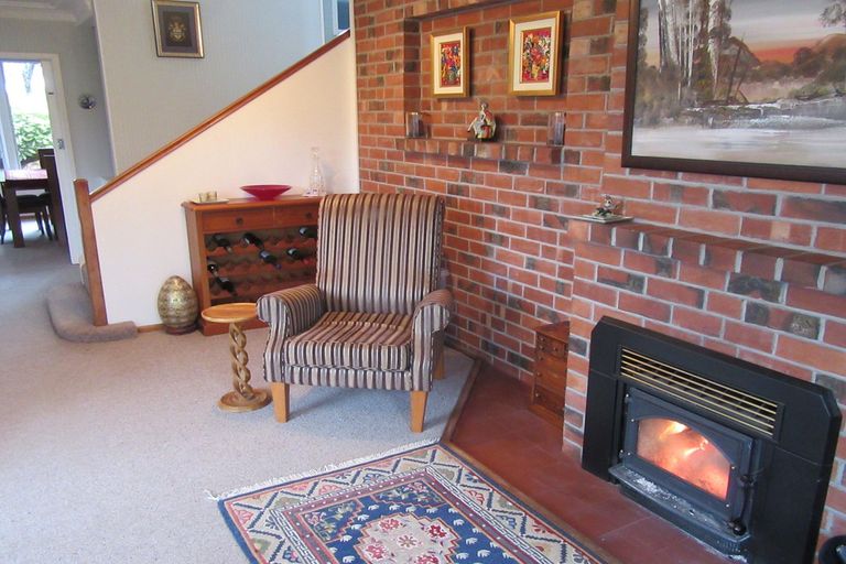 Photo of property in 82 Point Bush Road, Waimate, 7979