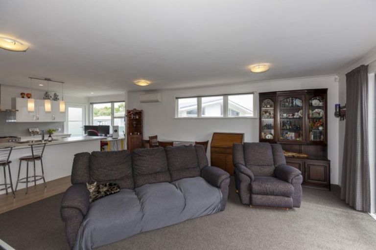 Photo of property in 22 Rangiatea Street, Paraparaumu Beach, Paraparaumu, 5032