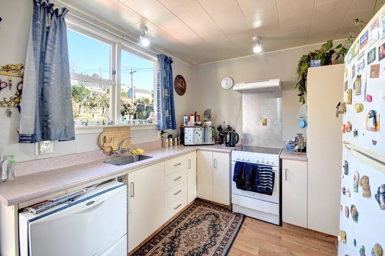 Photo of property in 2 Edinburgh Street, Green Island, Dunedin, 9018