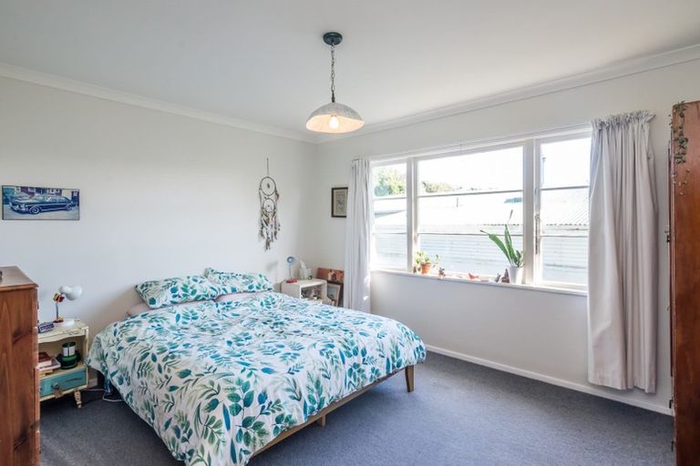Photo of property in 35 Kiharoa Street, Otaki Beach, Otaki, 5512