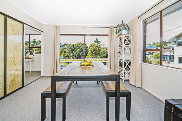 Photo of property in 28 Moulton Street, Moturoa, New Plymouth, 4310