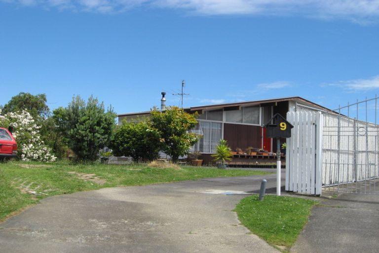 Photo of property in 9 Upwood Place, Mangere, Auckland, 2022
