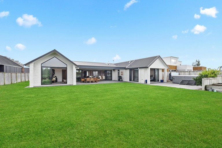 Photo of property in 35 Roy Hilton Drive, Flagstaff, Hamilton, 3210