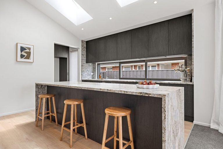 Photo of property in 17 Bradshaw Terrace, Riccarton, Christchurch, 8011