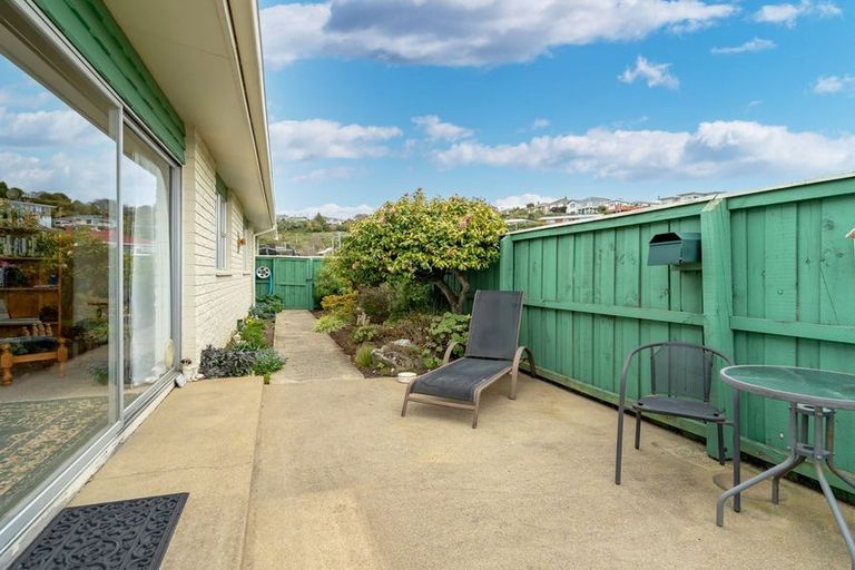 Photo of property in 14 Winston Place, Kew, Dunedin, 9012