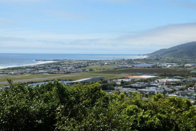 Photo of property in 44 Arnott Heights, Greymouth, 7805