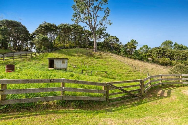 Photo of property in 96 Dormer Road, Kaukapakapa, Helensville, 0875