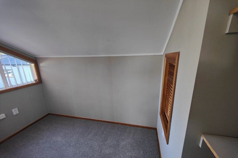 Photo of property in 37 Churchill Road, Cockle Bay, Auckland, 2014