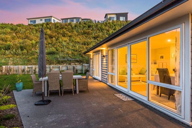 Photo of property in 45 Ken Douglas Drive, Aotea, Porirua, 5024