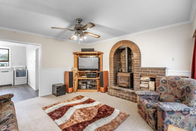 Photo of property in 25 Clifden Highway, Tuatapere, 9620