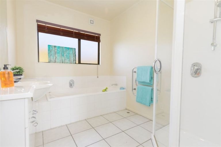 Photo of property in 65 Waverton Terrace, Churton Park, Wellington, 6037