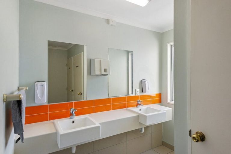 Photo of property in 23 Creyke Road, Ilam, Christchurch, 8041