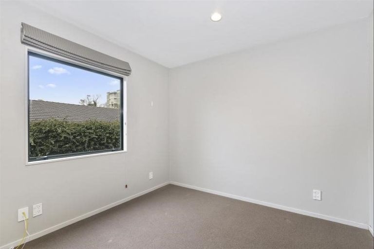 Photo of property in 1/21 Hewitts Road, Merivale, Christchurch, 8014