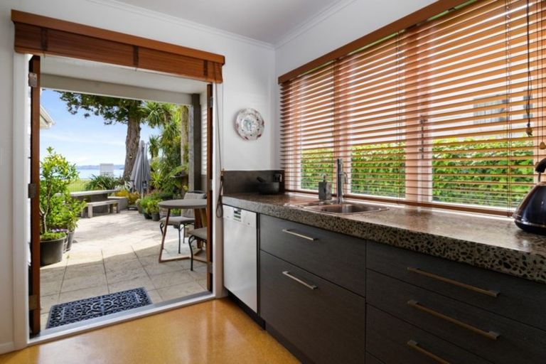 Photo of property in 25 Willow Avenue, Hannahs Bay, Rotorua, 3010