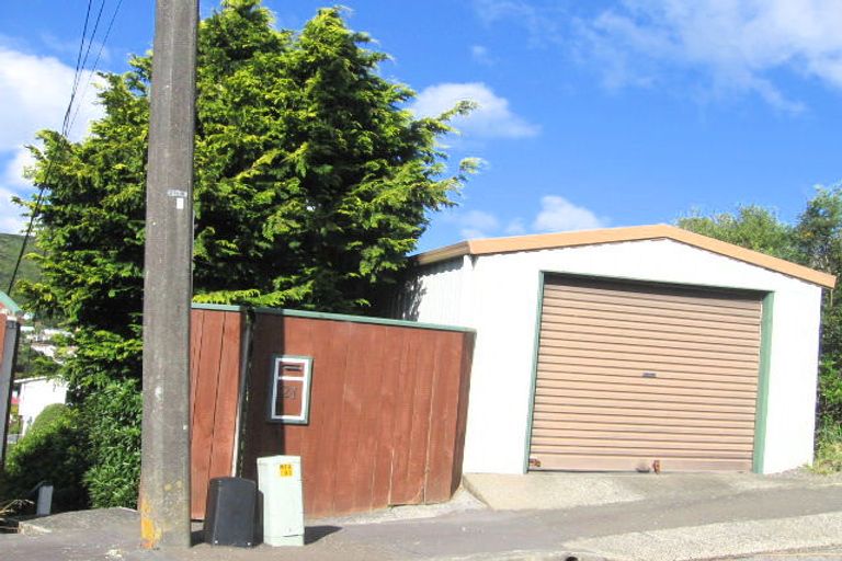 Photo of property in 21 Saint Albans Avenue, Karori, Wellington, 6012