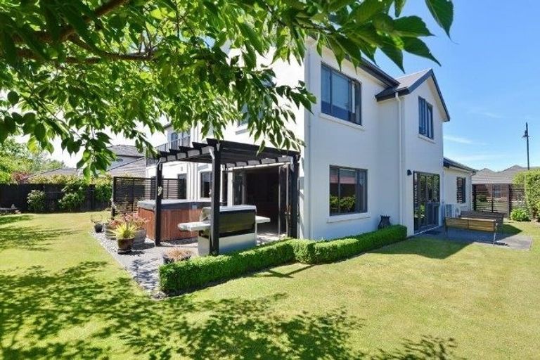 Photo of property in 57 Glasnevin Drive, Casebrook, Christchurch, 8051