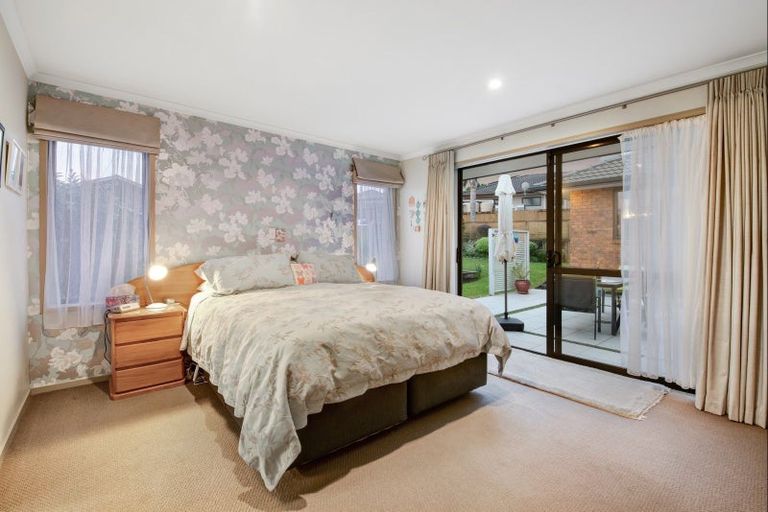 Photo of property in 49 Chesterfield Way, Orewa, 0931