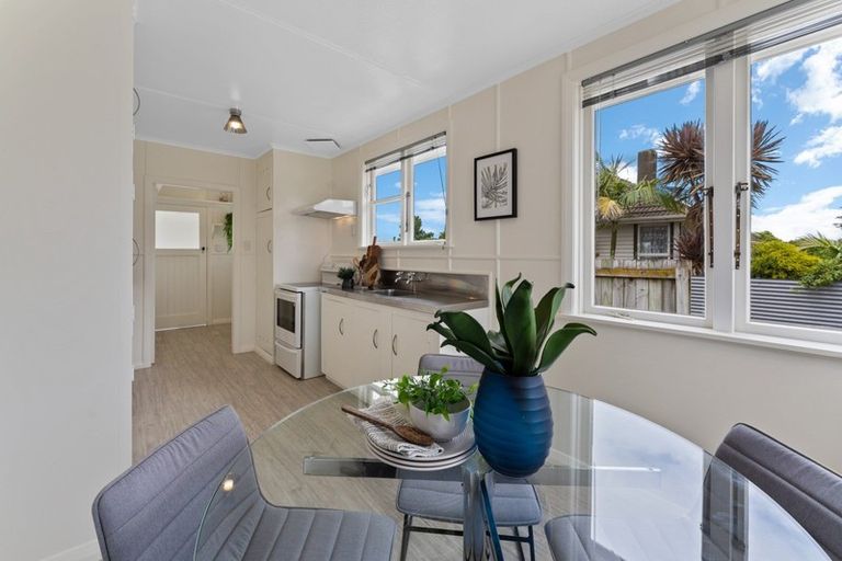 Photo of property in 51a Seddon Street, Takaro, Palmerston North, 4412