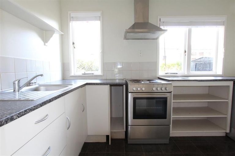 Photo of property in 15 Stanley Street, Claudelands, Hamilton, 3214