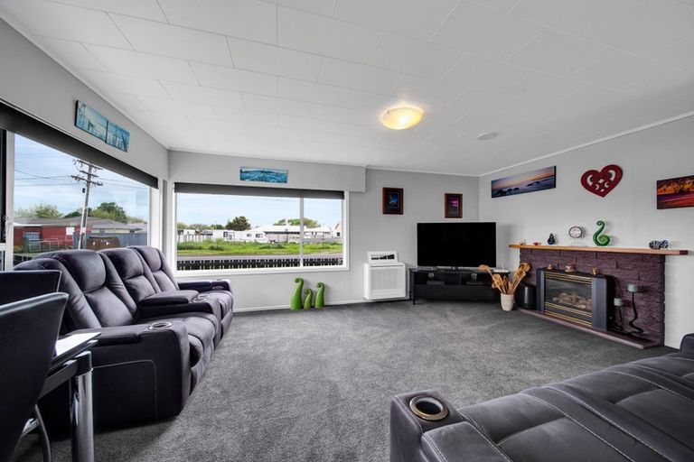 Photo of property in 3 Egmont Street, Normanby, Hawera, 4614