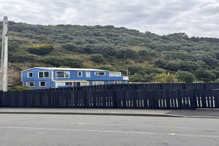 Photo of property in 66 Owhiro Bay Parade, Owhiro Bay, Wellington, 6023