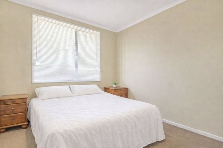 Photo of property in 45b Springs Road, Parakai, 0830