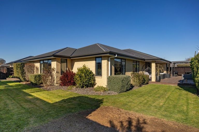 Photo of property in 47 Factory Road, Belfast, Christchurch, 8051