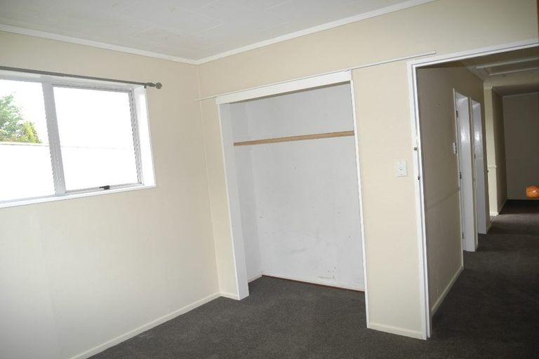 Photo of property in 43 Arawhata Road, Paraparaumu, 5032