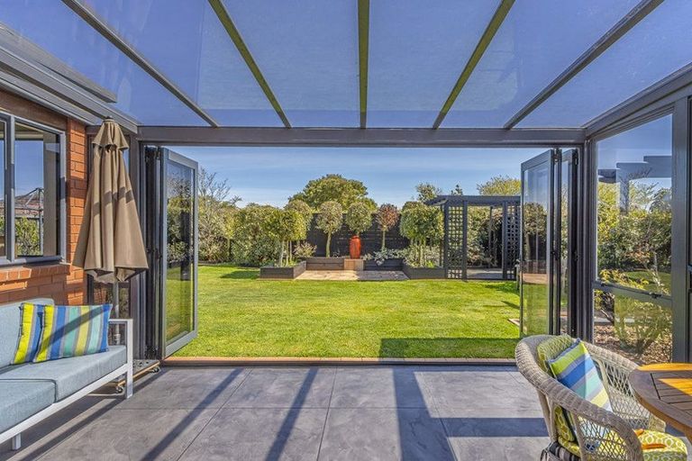 Photo of property in 29 Greystoke Lane, Avonhead, Christchurch, 8042