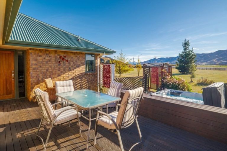 Photo of property in 5 Pukekowhai Drive, Queensberry, Cromwell, 9383