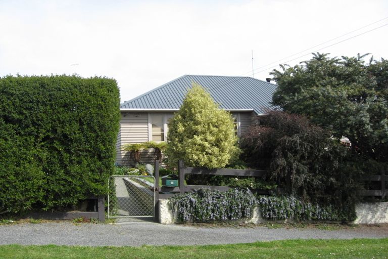 Property details for 2 Kiwi Street, Kaikoura, 7300