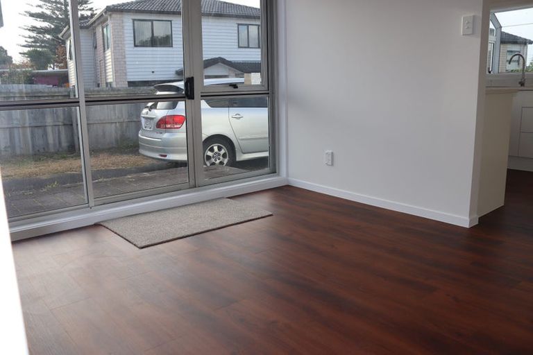 Photo of property in 9 Gibbs Road, Manurewa, Auckland, 2102