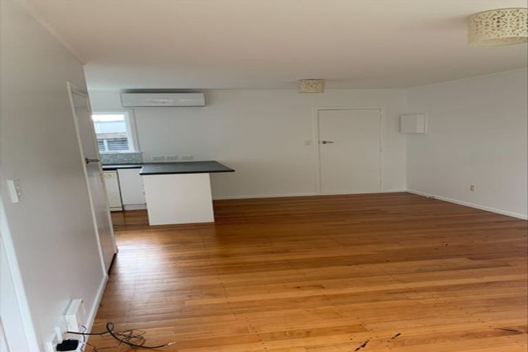 Photo of property in 3/25 Corunna Road, Milford, Auckland, 0620