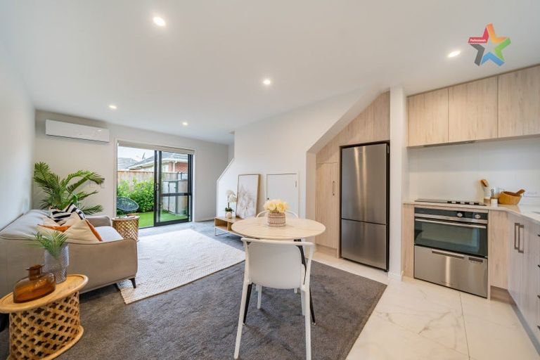 Photo of property in 2/183 Cambridge Terrace, Fairfield, Lower Hutt, 5011